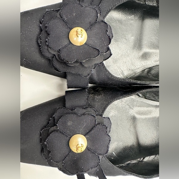 Chanel Camelia satin dress pumps size 39 - Picture 3 of 13